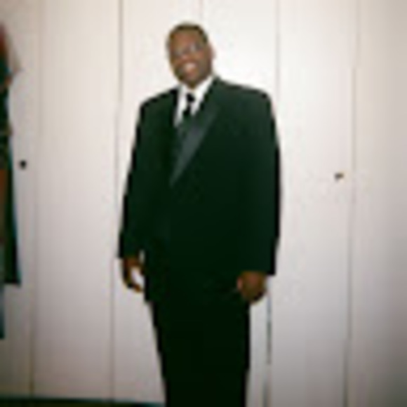 Meet your Posher, Stephen - Picture 1 of 1